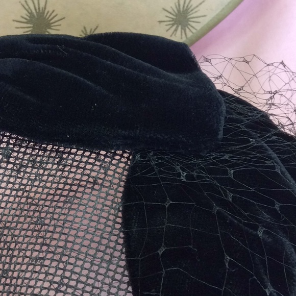 FINAL SALE PRICE Star Hatbox + 3 Vintage Black Hats from New York - Picture 11 of 12